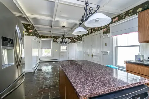 2 N Main Street Mont Vernon NH 03057