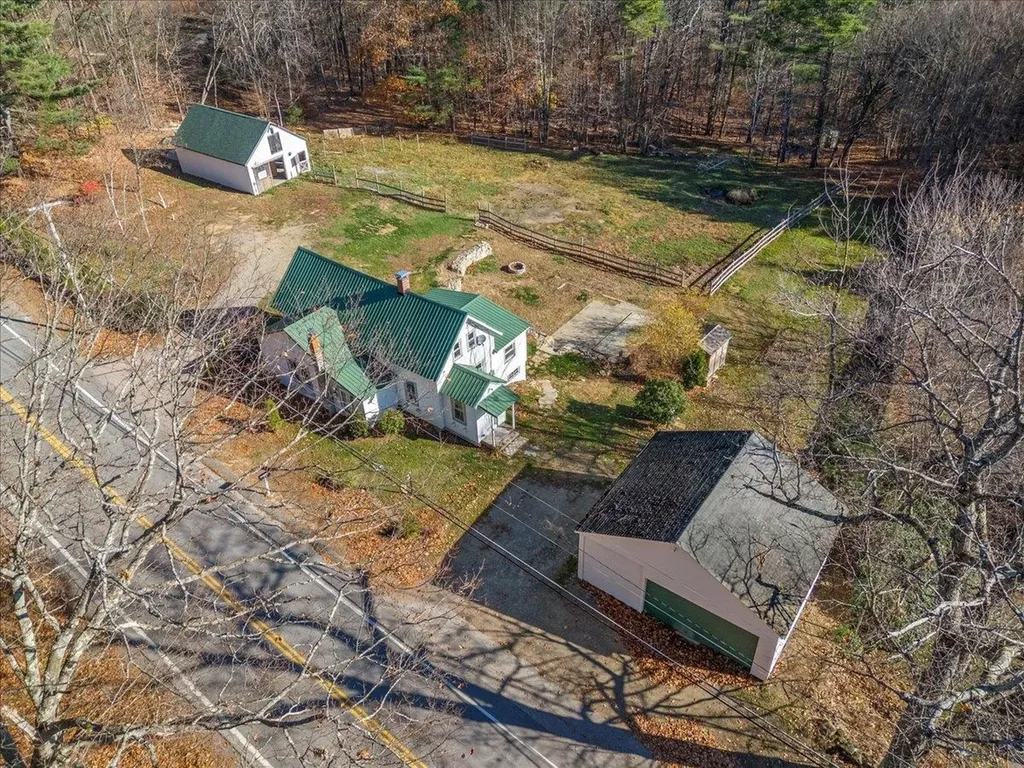 417 Province Road Gilmanton NH 03237