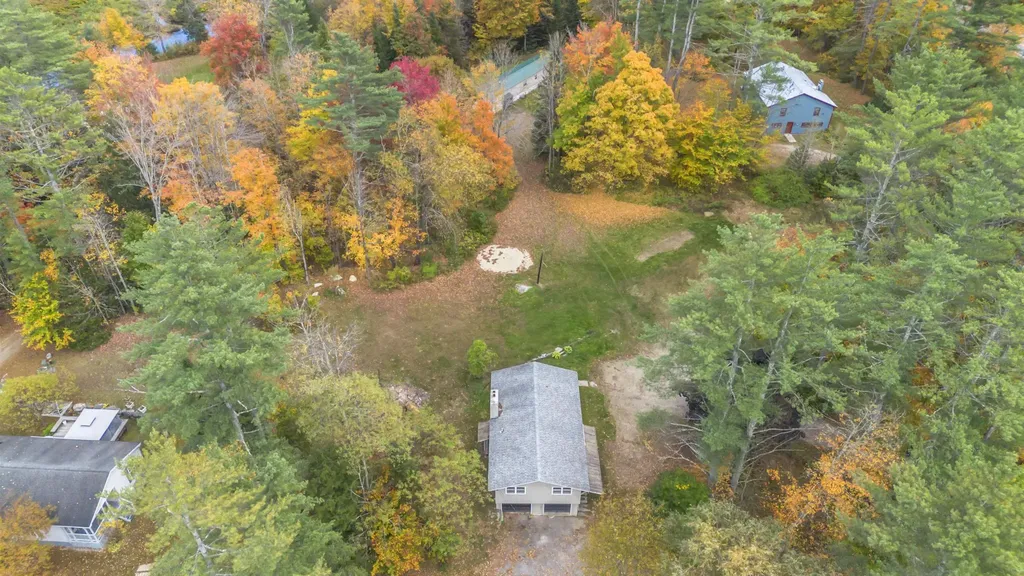 38 Pine Tree Hill Londonderry VT 05148