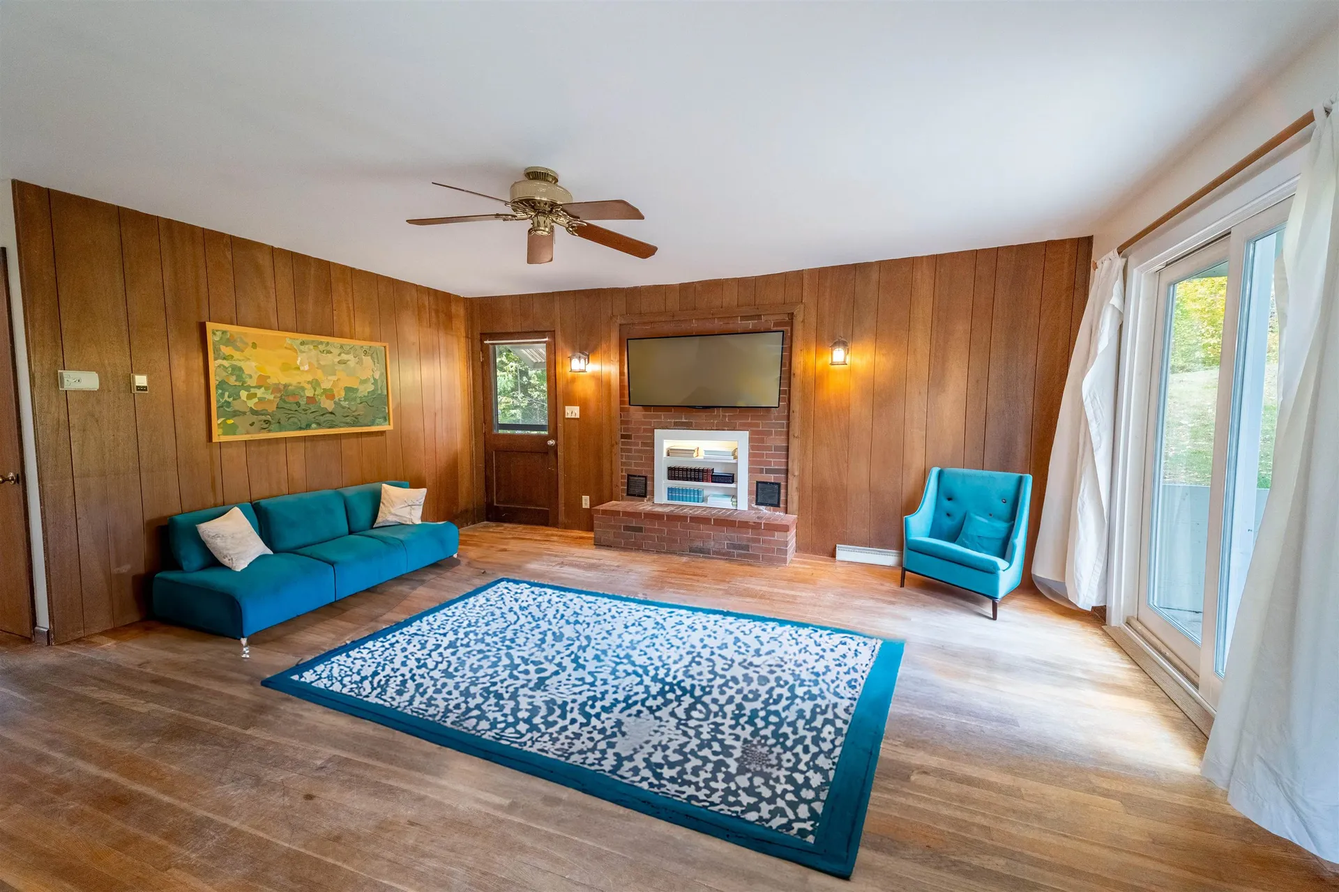 38 Pine Tree Hill Londonderry VT 05148