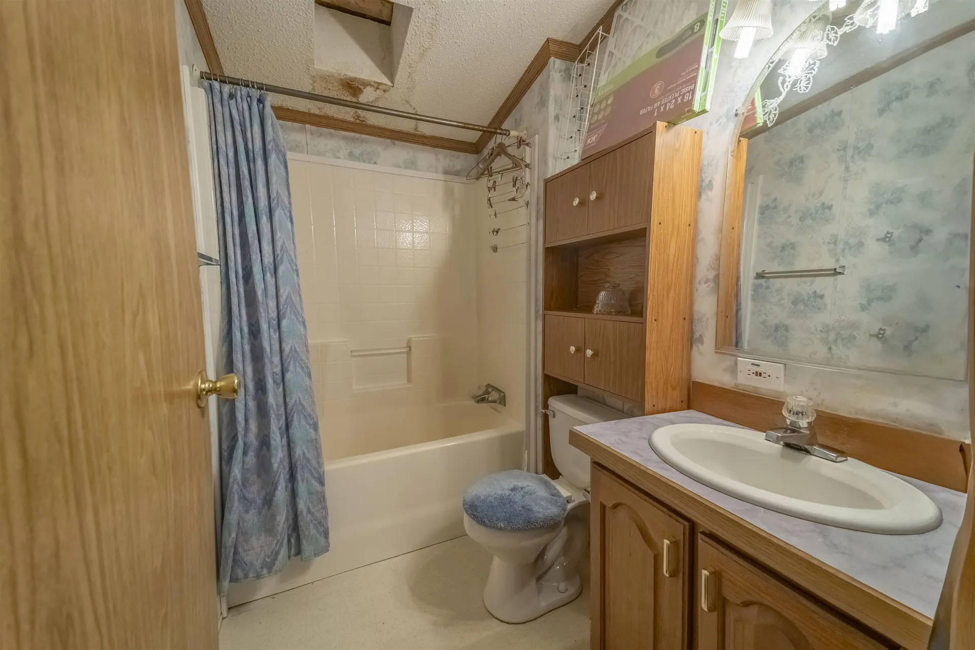 38 Pine Tree Hill Londonderry VT 05148