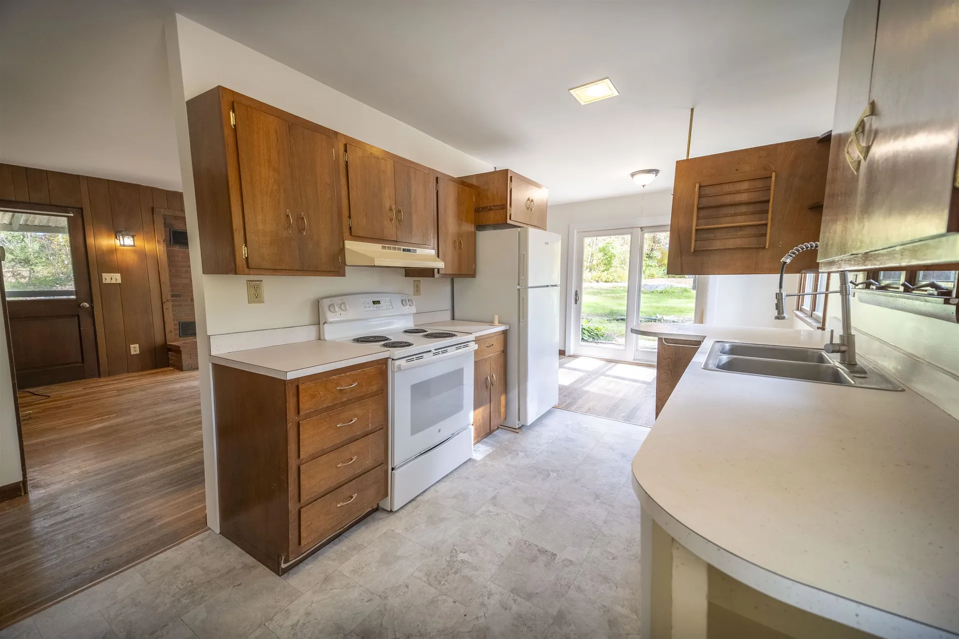 38 Pine Tree Hill Londonderry VT 05148