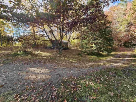 38 Pine Tree Hill Londonderry VT 05148