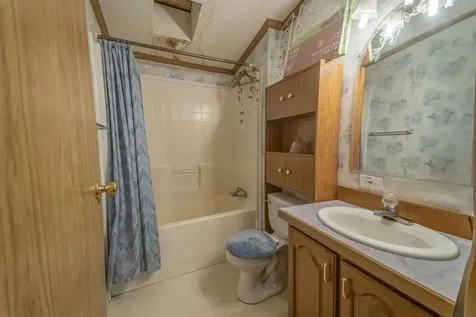 38 Pine Tree Hill Londonderry VT 05148