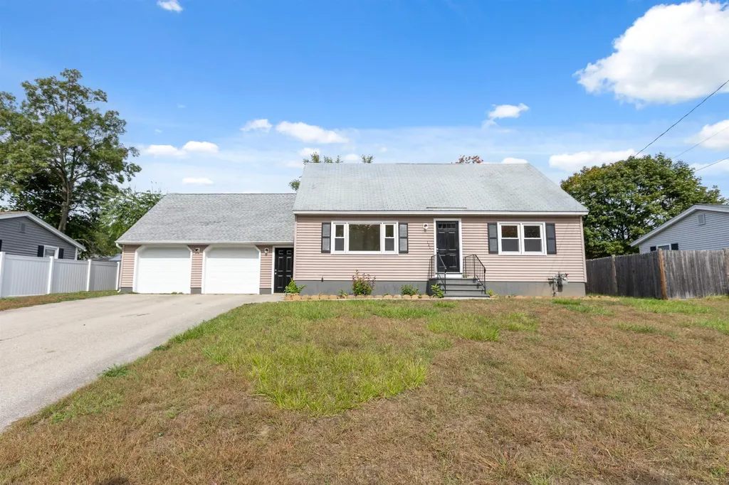 128 E Hobart Street Nashua NH 03060