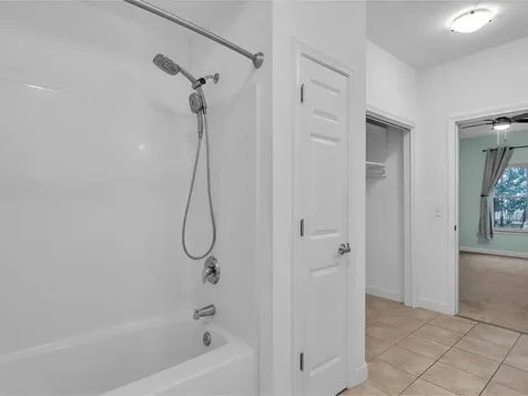 33 Naomi's Way Colchester VT 05446