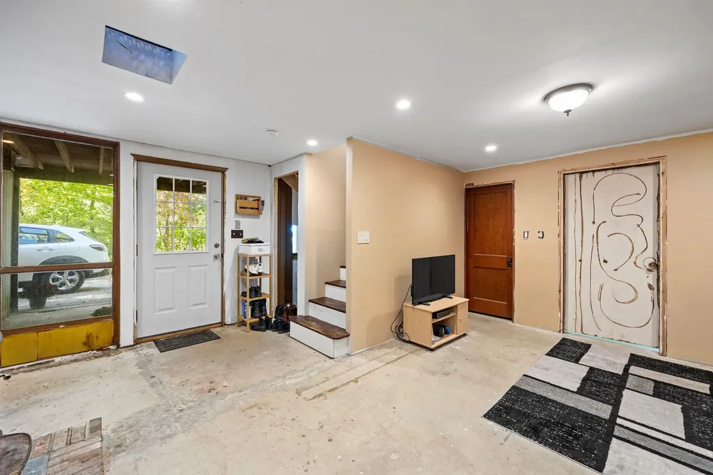 105 Mountain Drive Gilford NH 03249