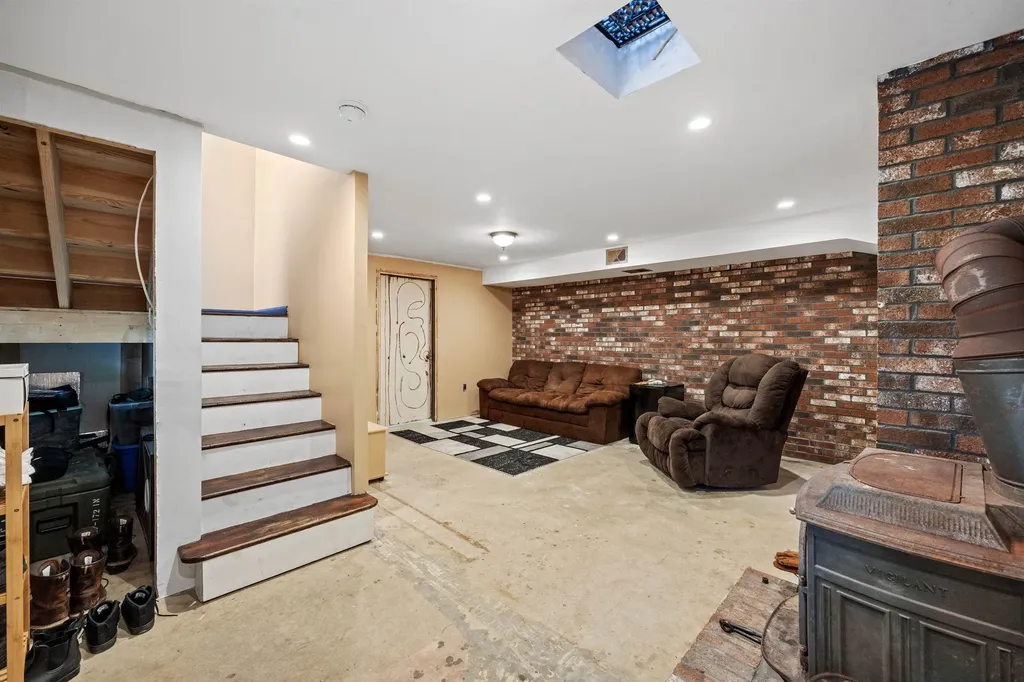 105 Mountain Drive Gilford NH 03249