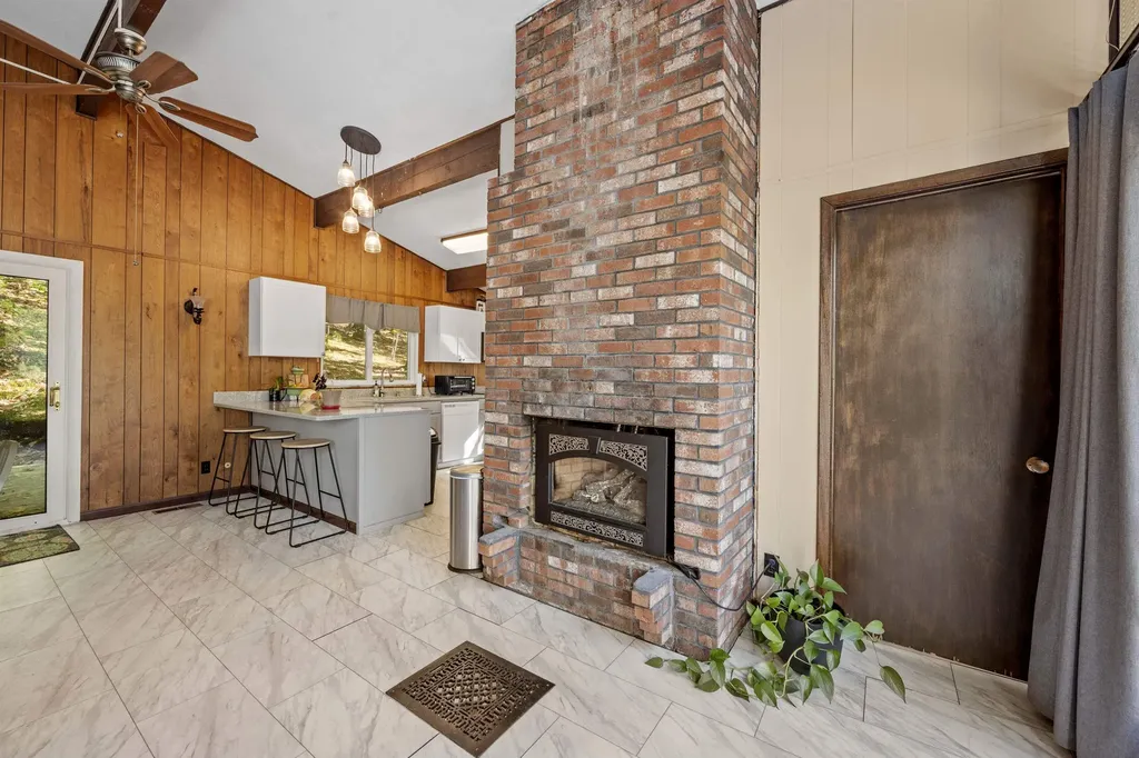 105 Mountain Drive Gilford NH 03249