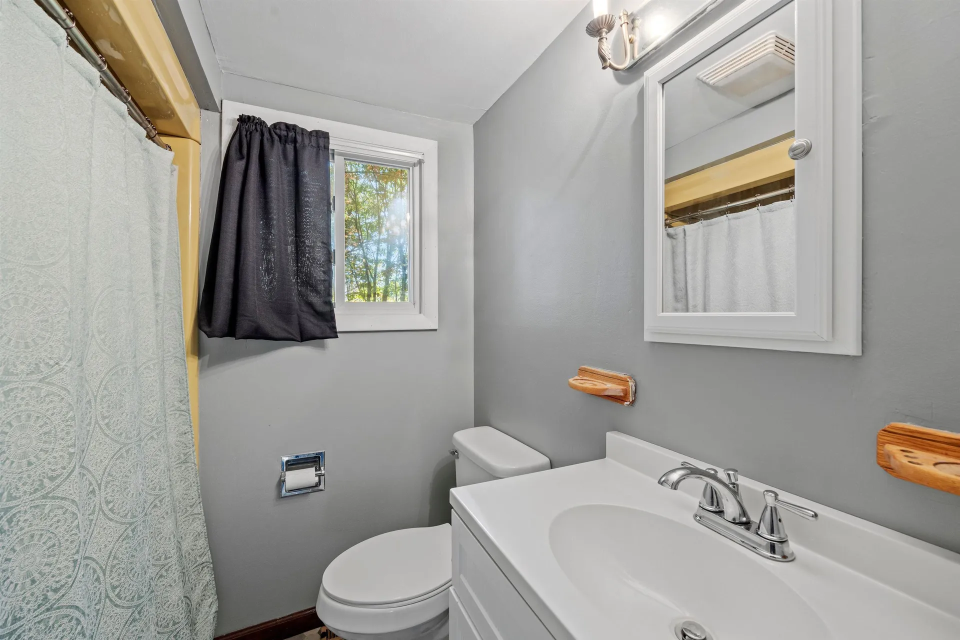 105 Mountain Drive Gilford NH 03249