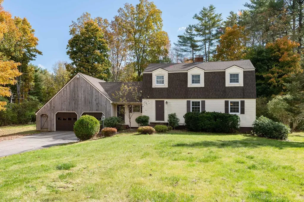 571 Portland Avenue Rollinsford NH 03869