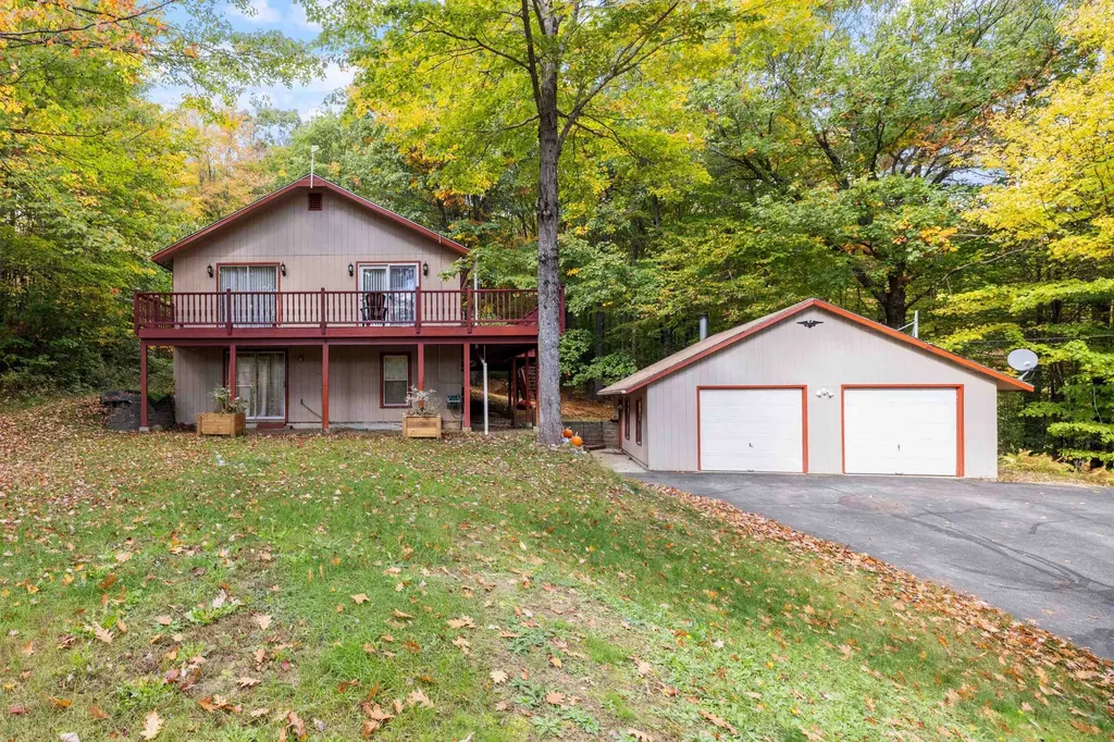 190 Murray Hill Road Hill NH 03243