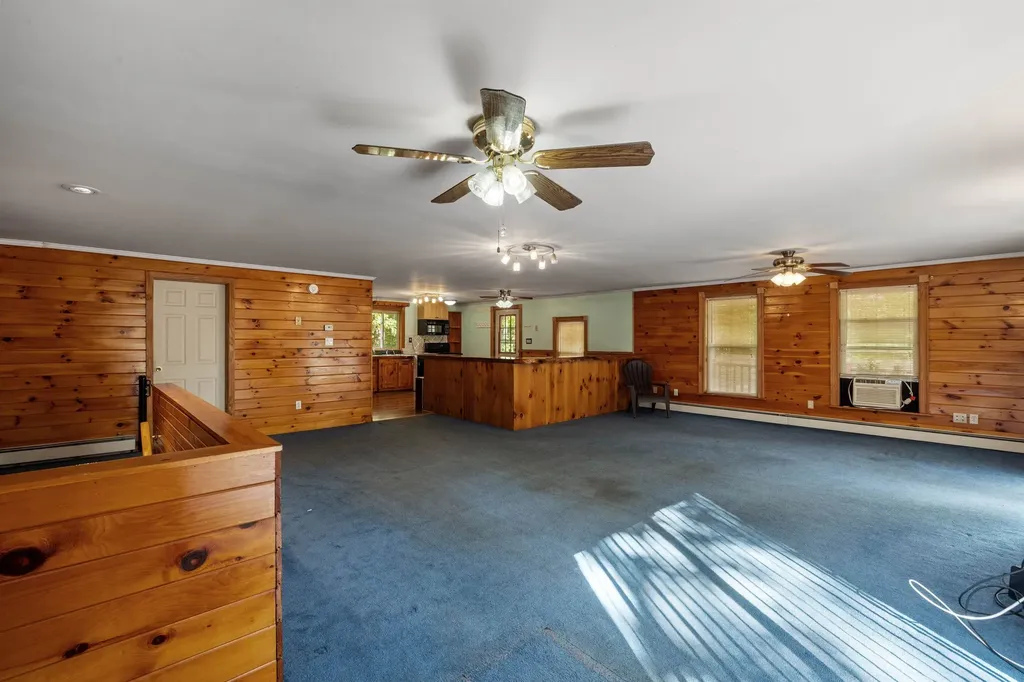 190 Murray Hill Road Hill NH 03243