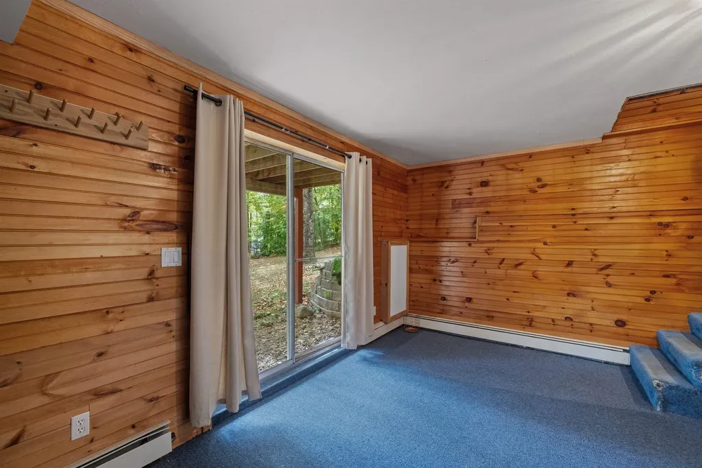 190 Murray Hill Road Hill NH 03243