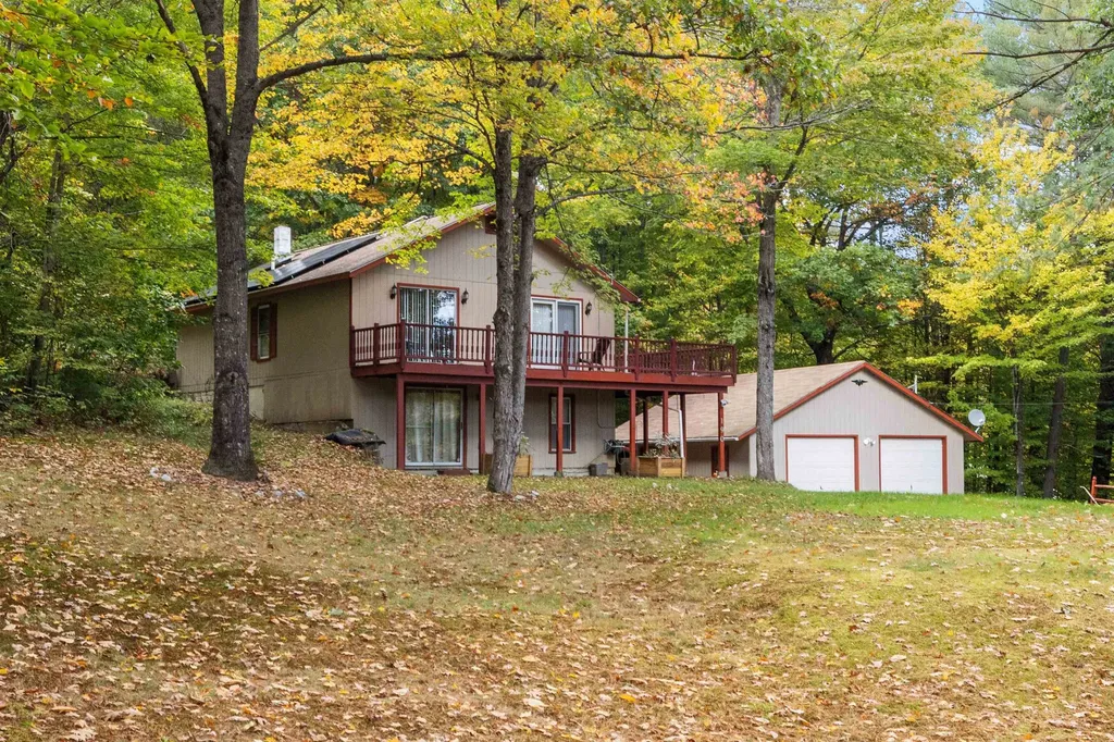 190 Murray Hill Road Hill NH 03243