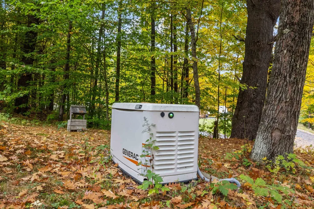 190 Murray Hill Road Hill NH 03243