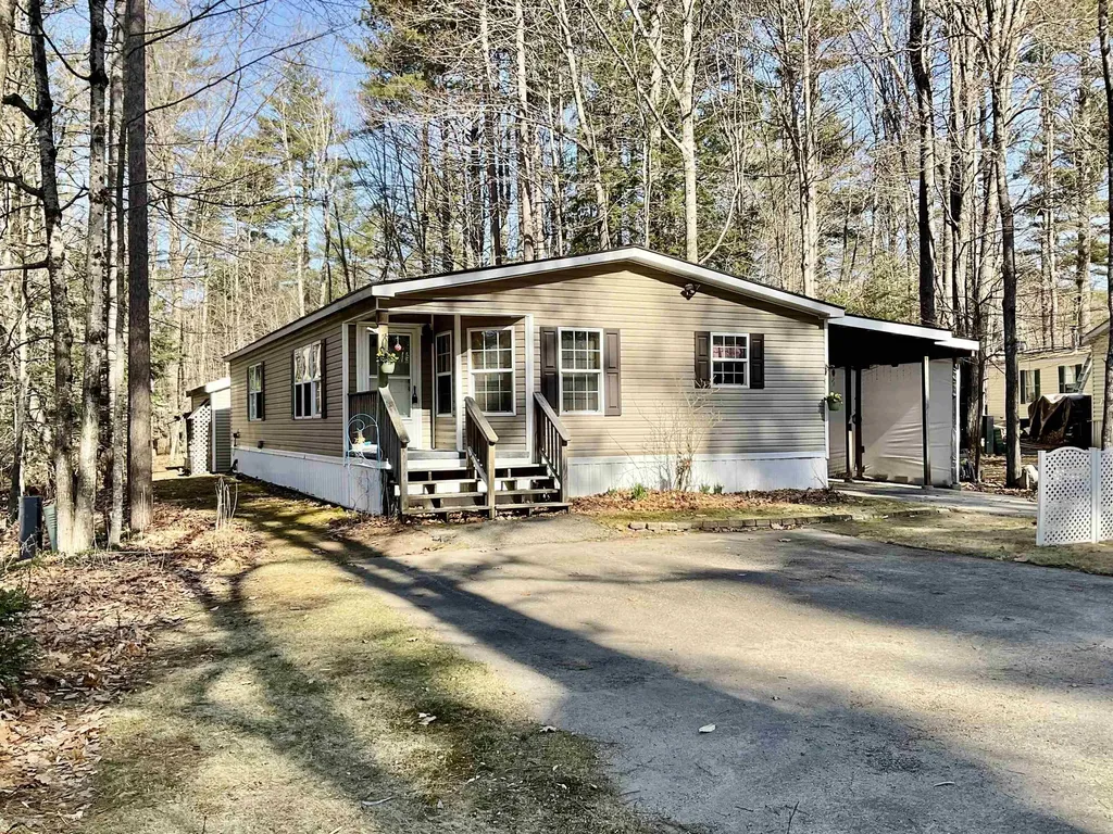 99 Eagle Ledge Loop Conway NH 03813