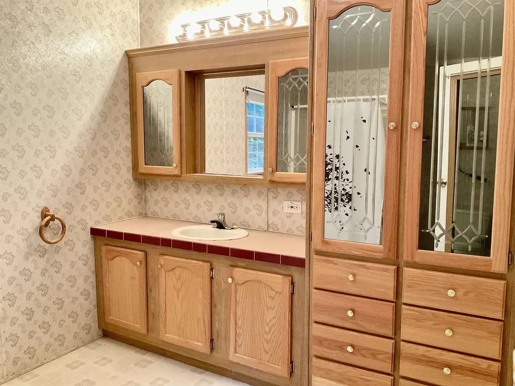 99 Eagle Ledge Loop Conway NH 03813