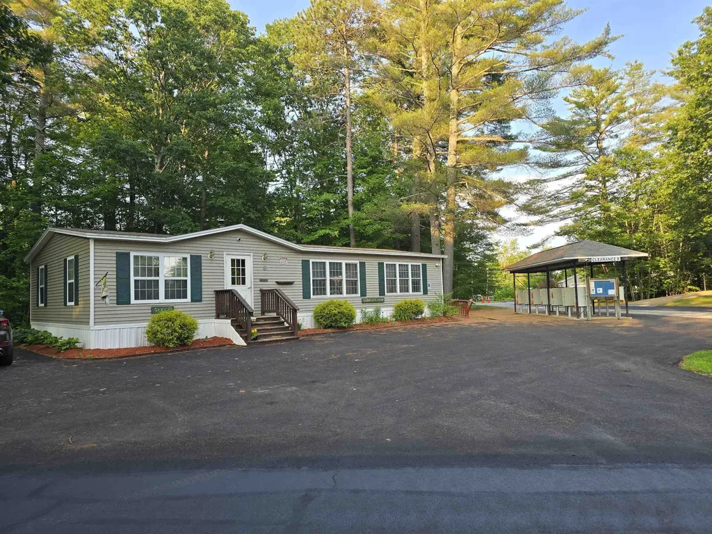 99 Eagle Ledge Loop Conway NH 03813