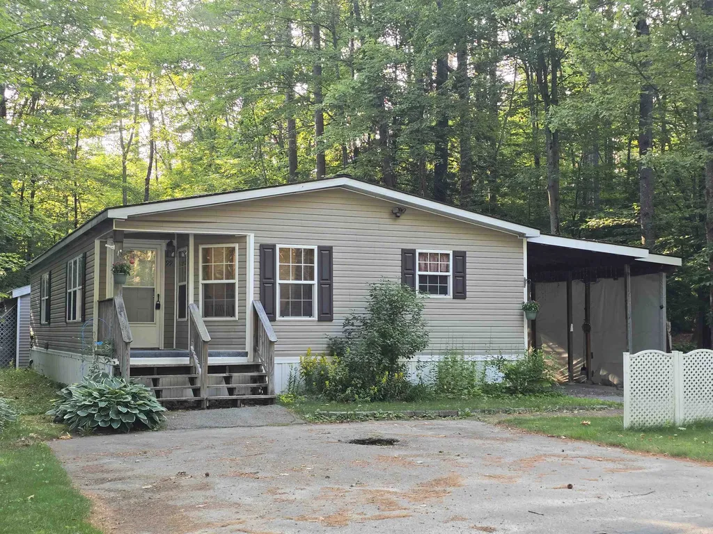 99 Eagle Ledge Loop Conway NH 03813