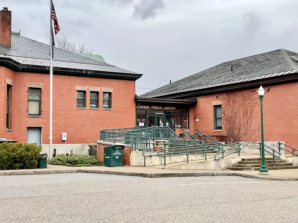 99 Eagle Ledge Loop Conway NH 03813