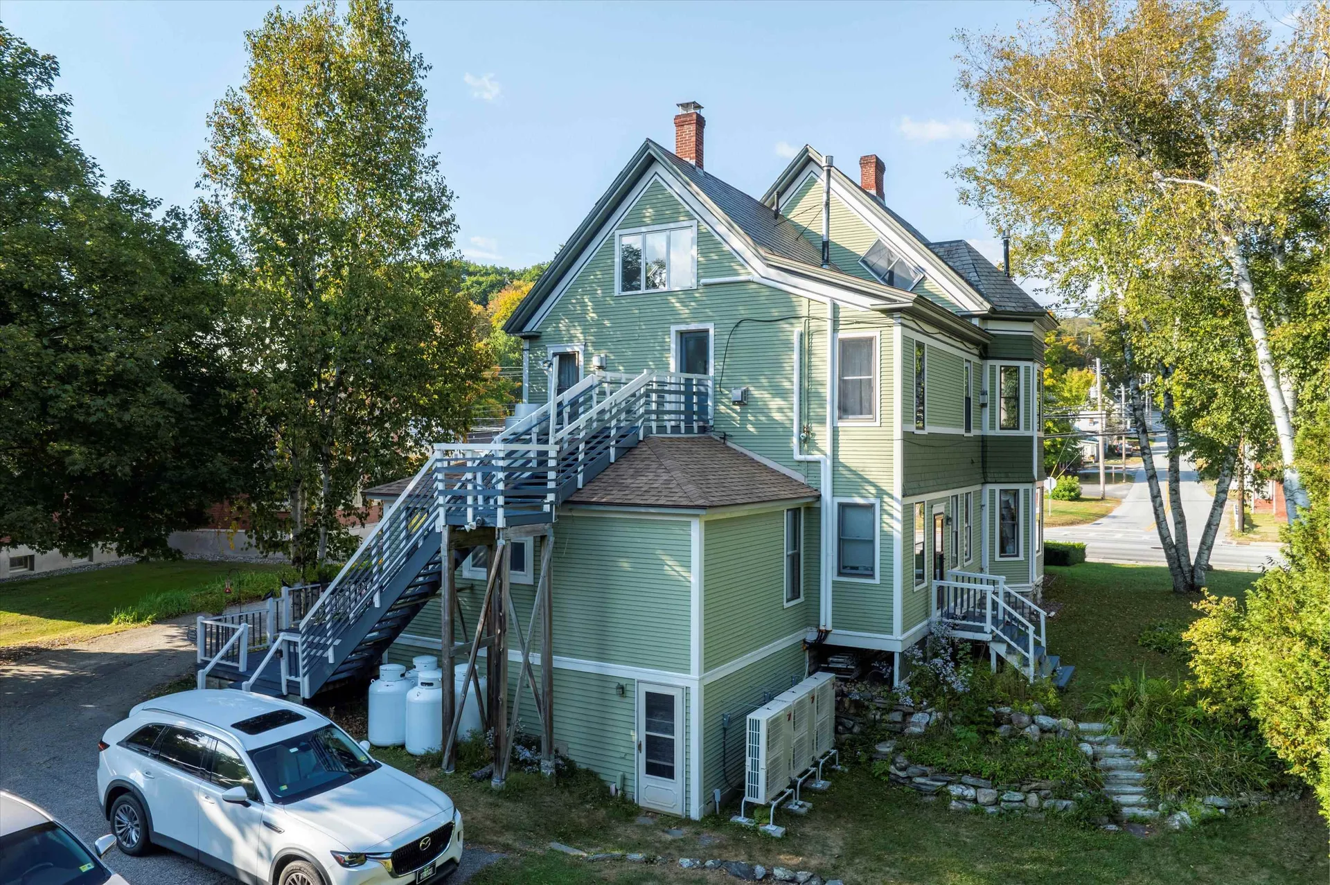 86 Main Street Ludlow VT 05149