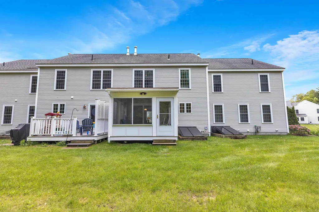 305 River Grant Drive Hopkinton NH 03229