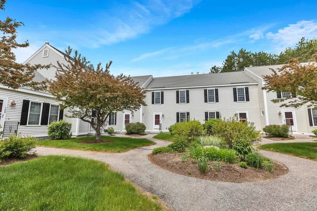 305 River Grant Drive Hopkinton NH 03229