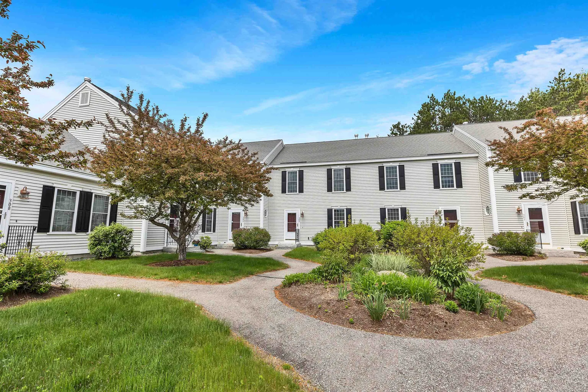 305 River Grant Drive Hopkinton NH 03229