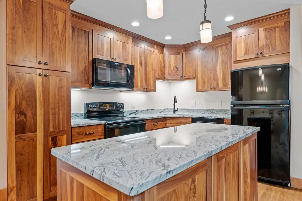 9 Rampasture Lane Lincoln NH 03251