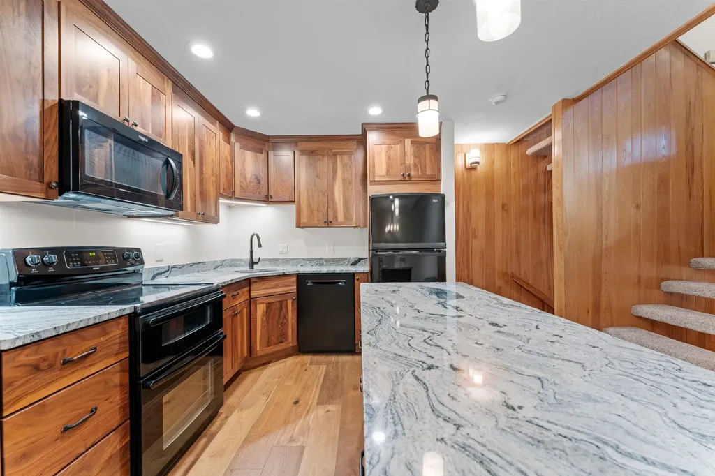 9 Rampasture Lane Lincoln NH 03251