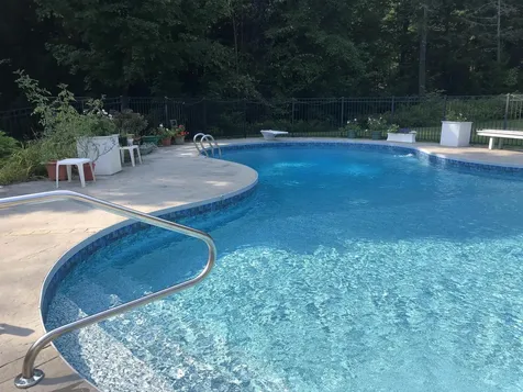 306 Brookside Drive New London NH 03257