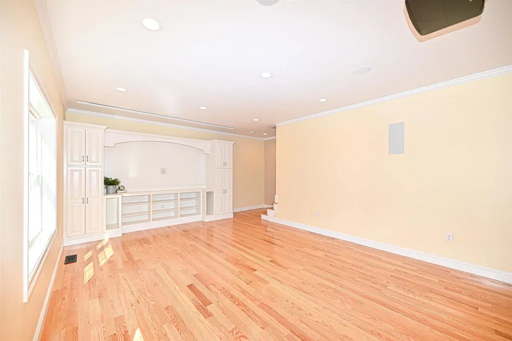 4 Juniper Court Litchfield NH 03052