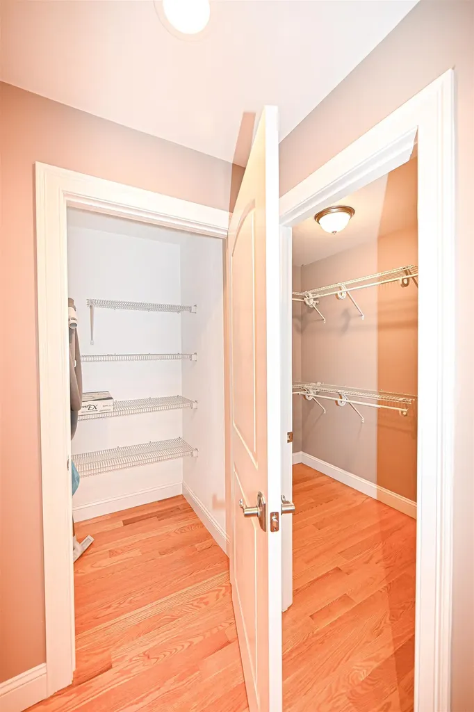 4 Juniper Court Litchfield NH 03052