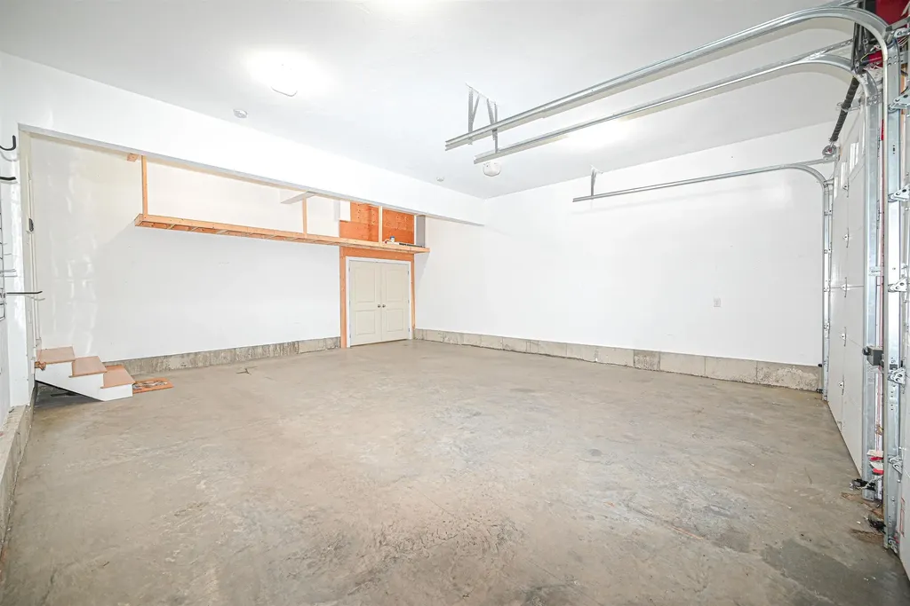 4 Juniper Court Litchfield NH 03052