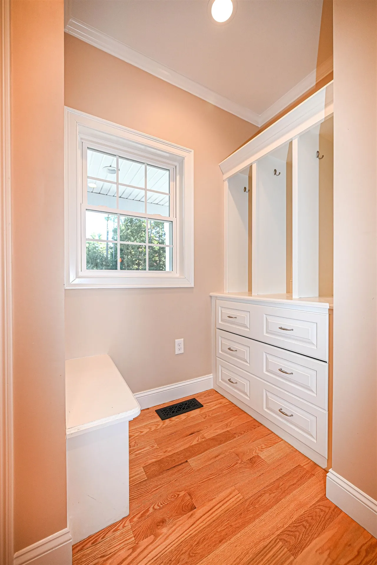 4 Juniper Court Litchfield NH 03052