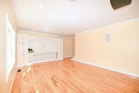 4 Juniper Court Litchfield NH 03052