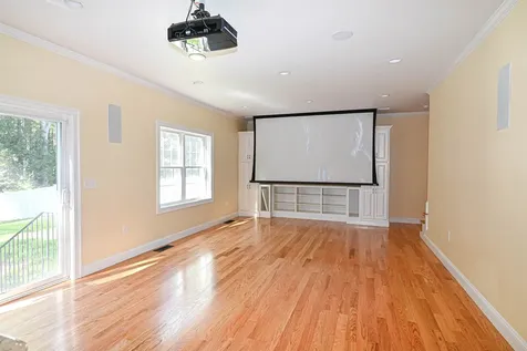 4 Juniper Court Litchfield NH 03052