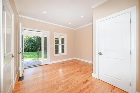 4 Juniper Court Litchfield NH 03052