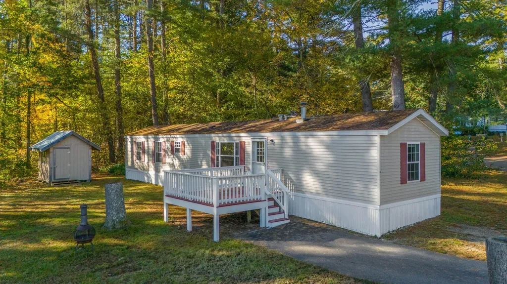 1a Cimmaron Circle Londonderry NH 03053