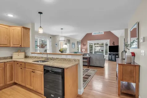 28 Town Village Drive Salem NH 03079