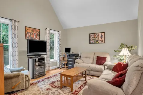 28 Town Village Drive Salem NH 03079