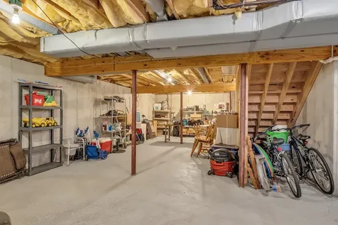 28 Town Village Drive Salem NH 03079