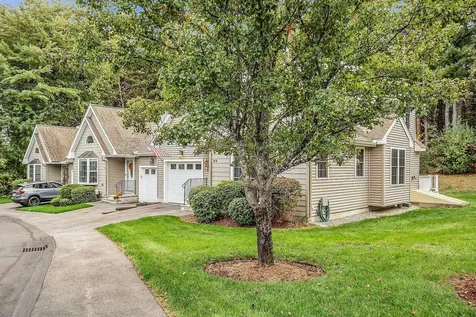28 Town Village Drive Salem NH 03079