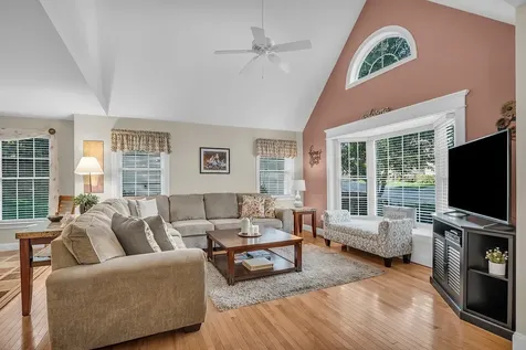 28 Town Village Drive Salem NH 03079