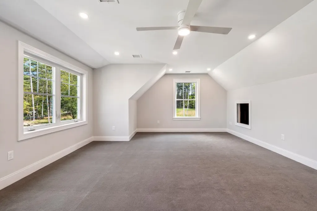 2 Bayside Road Greenland NH 03840