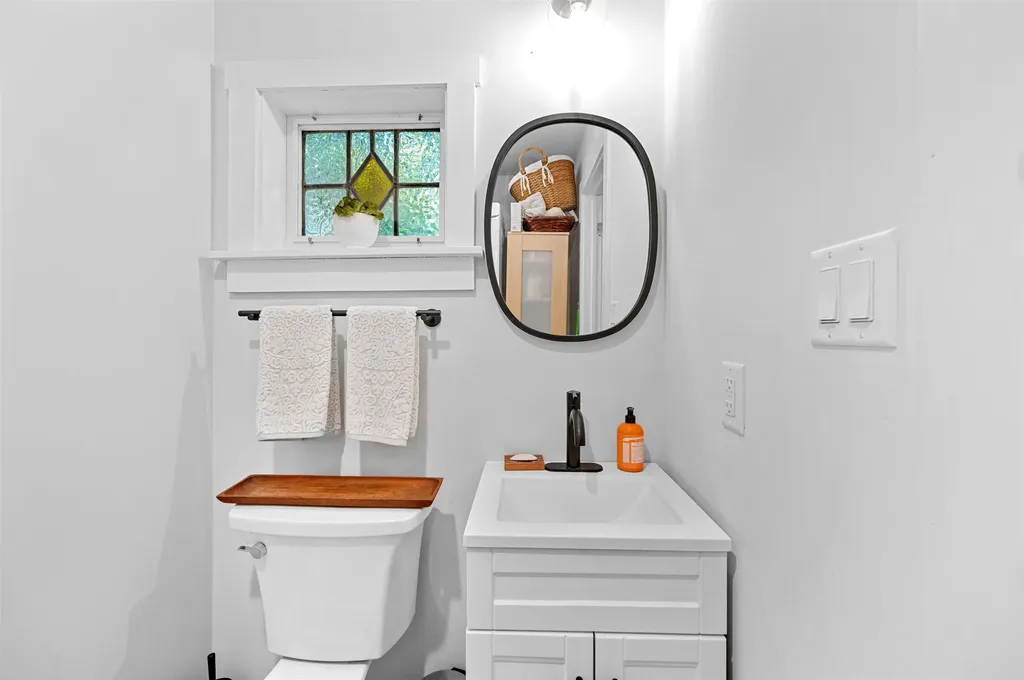 18 Charles Street Montpelier VT 05602