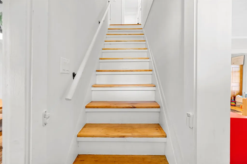 18 Charles Street Montpelier VT 05602