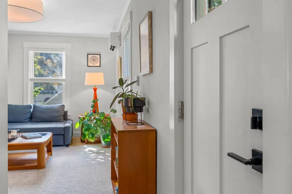 18 Charles Street Montpelier VT 05602