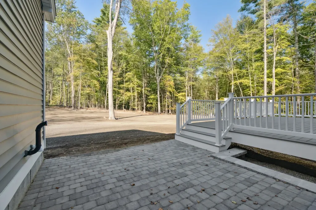 2 Bayside Road Greenland NH 03840